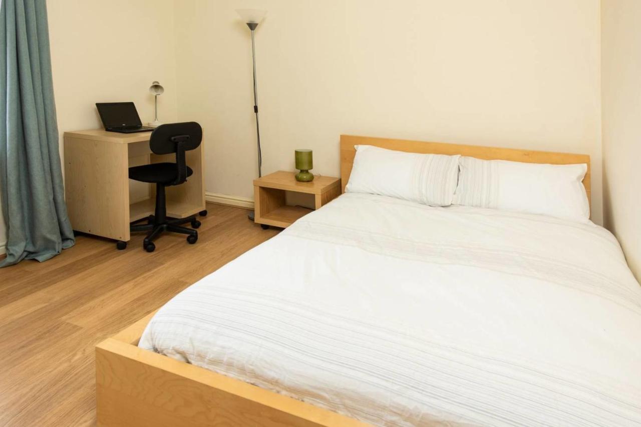 מנצ'סטר Guestready - Top Floor Apt 2Min Walk To O2 Apollo מראה חיצוני תמונה